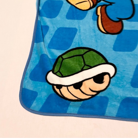 2013 Nintendo Super Mario Kids Blanket 60" x 45" - Picture 4 of 16